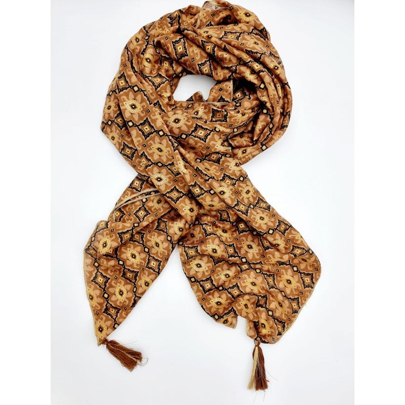 Huivi , kultakuvioilla ja hapsut kulmissa